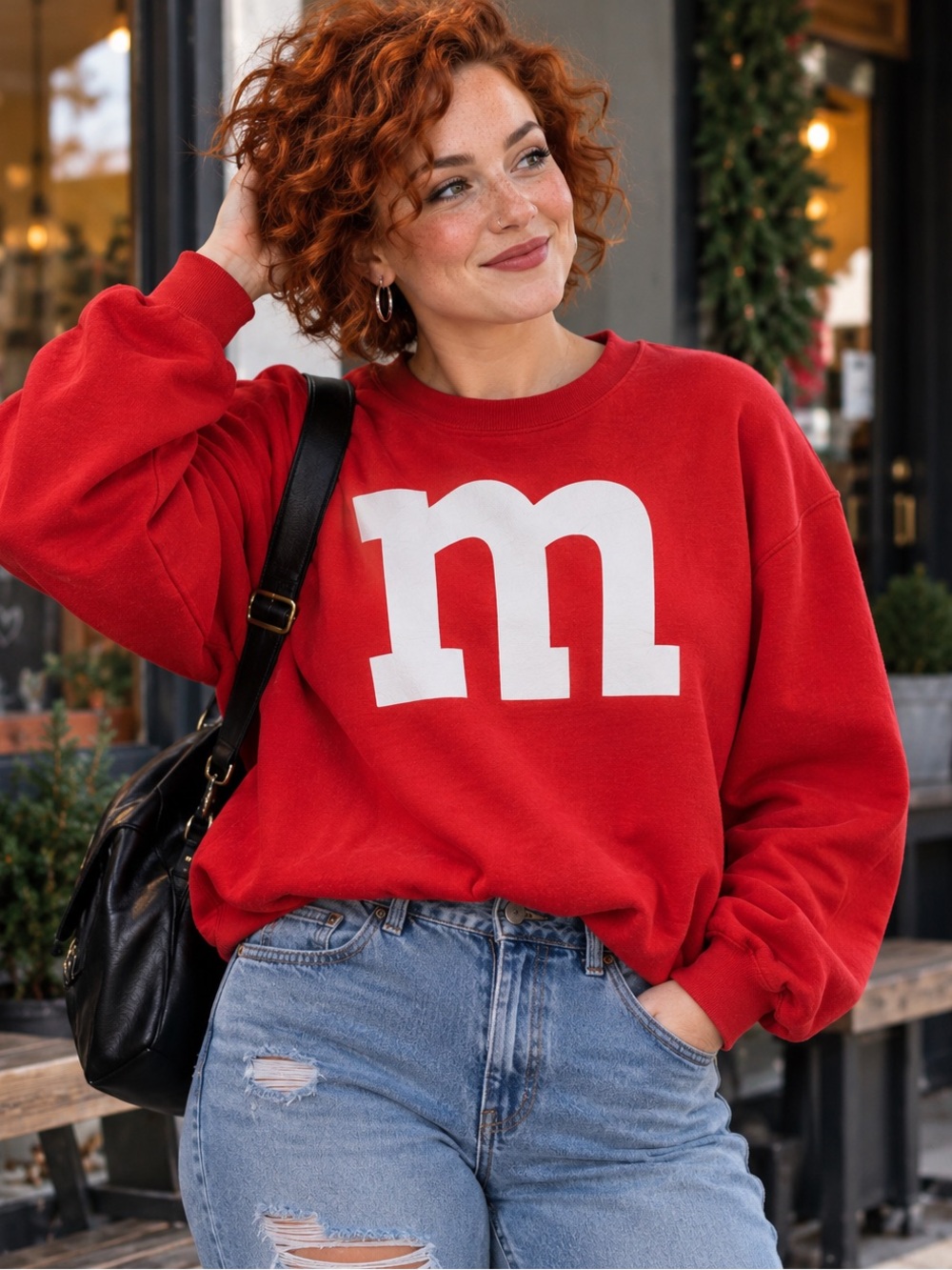 Gildan Red Heavy Blend Crewneck Sweatshirt – White M Graphic – Medium